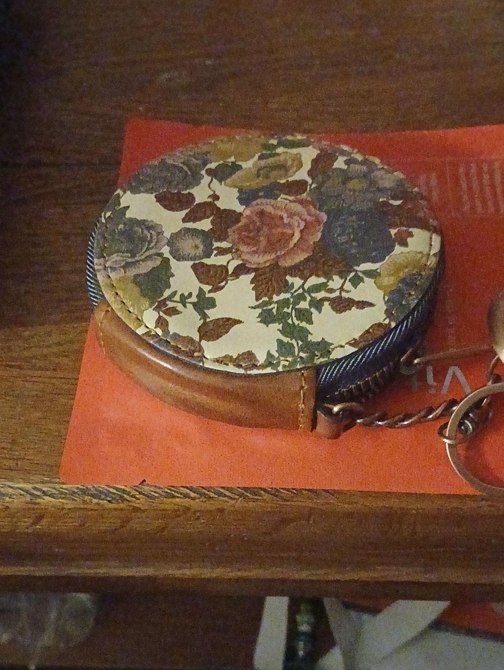 Patricia Nash Floral Round Coin Purse   Leather  - Multicolor EUC